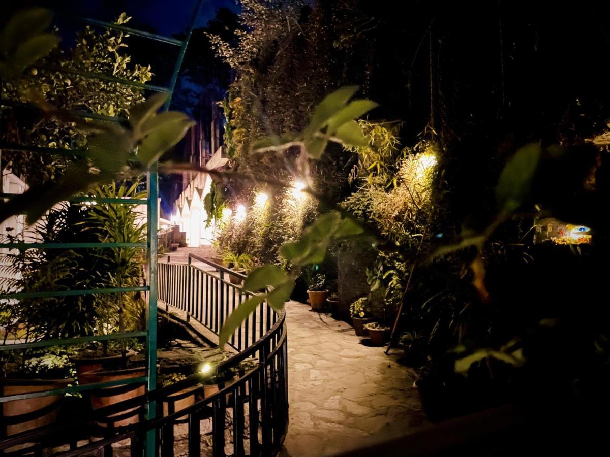 Noblestride Resort Gangtok Exterior photo